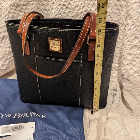 NWT Dooney & Bourke Small Lexington Bag - Picture 7 of 7